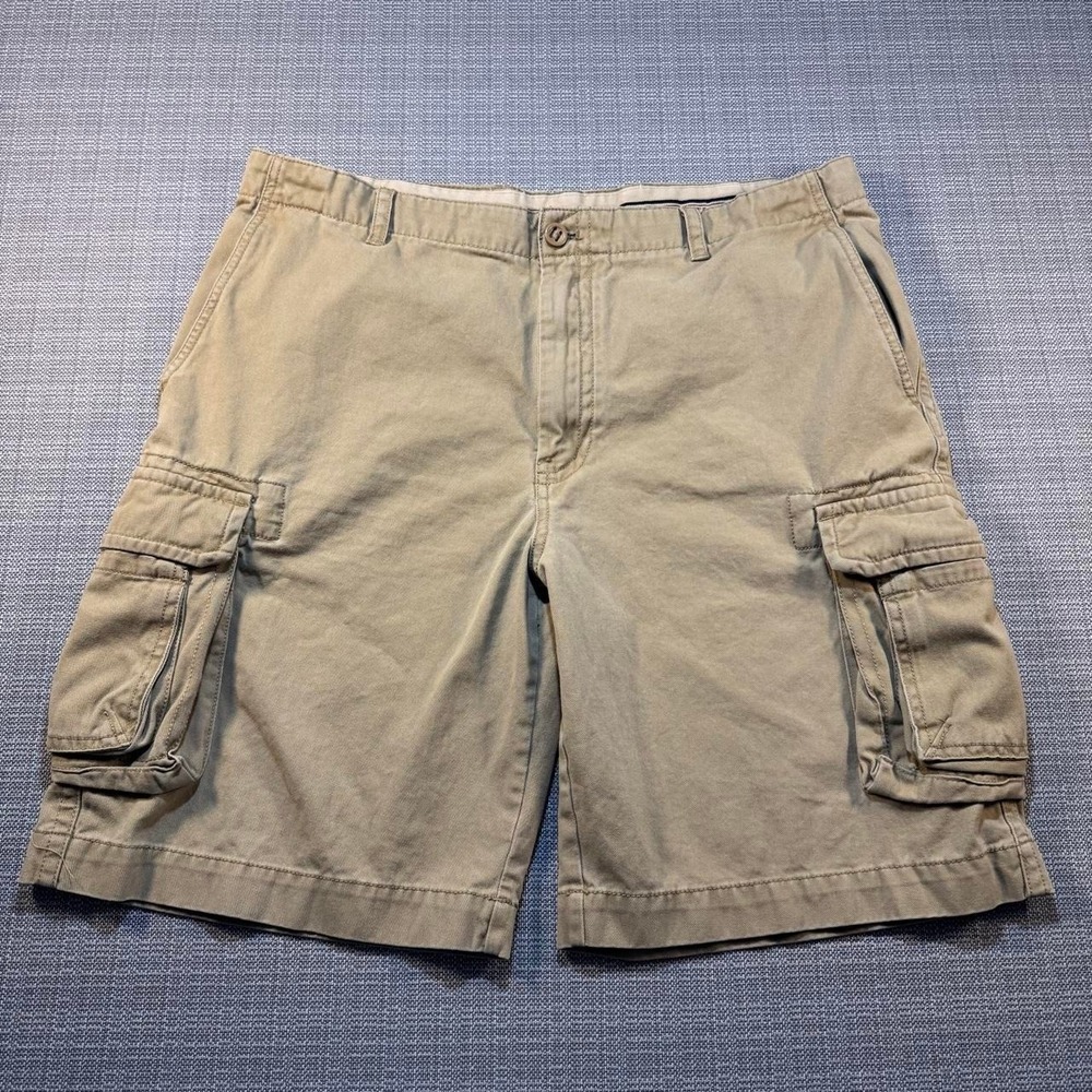 Izod Beige Cargo Shorts Men's Size 36